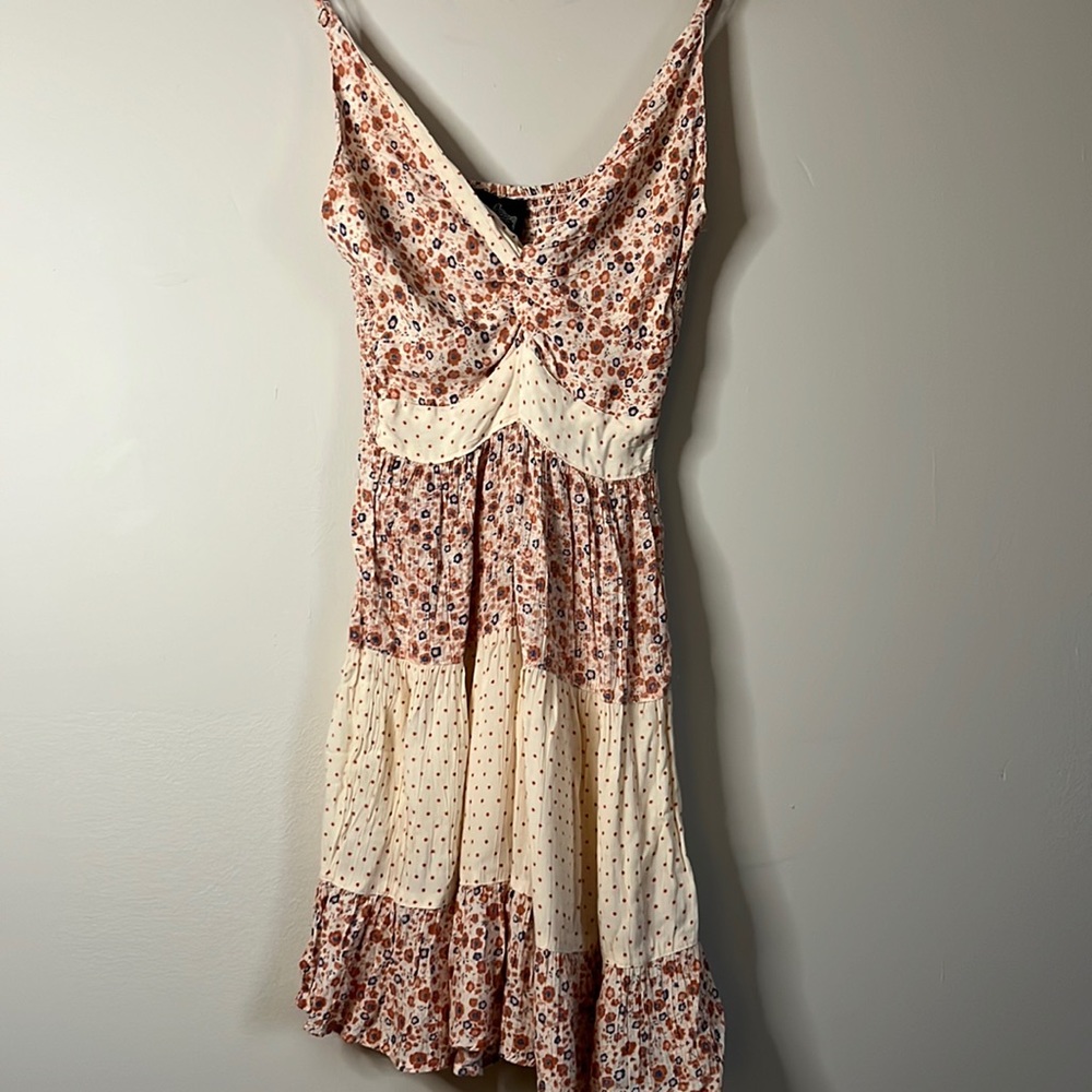 Summer Floral Dress with keyhole